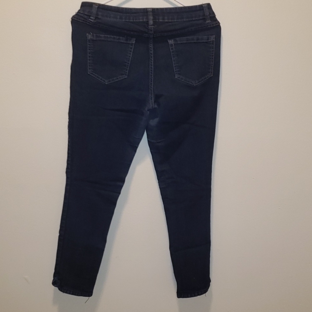 Jeans - Picture 2 of 2